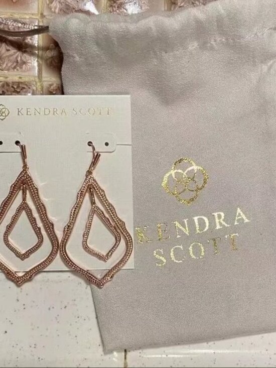 Kendra Scott Stud Earrings - Picture 1 of 6